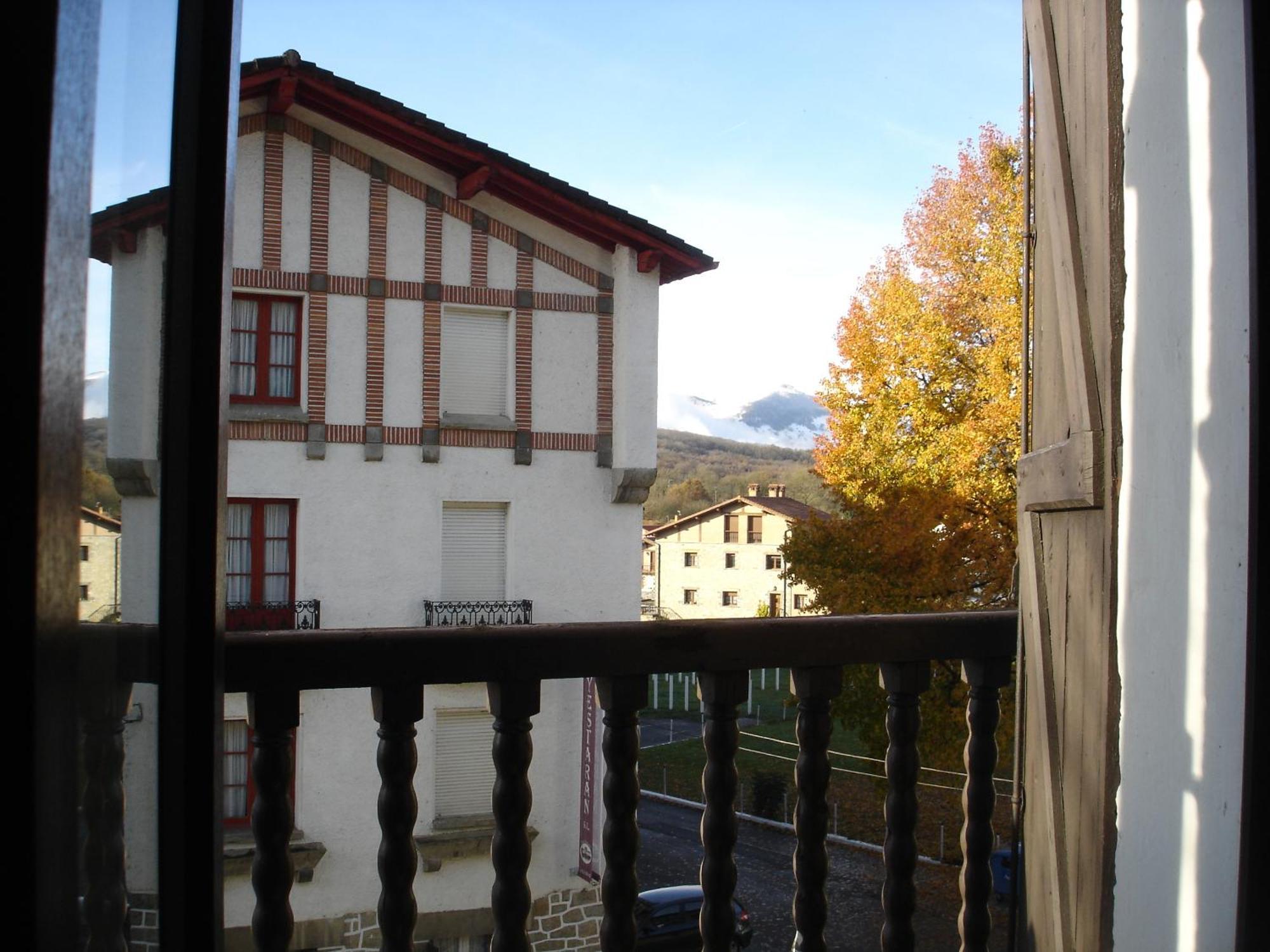 Hostal Ayestaran II Lekunberri Extérieur photo