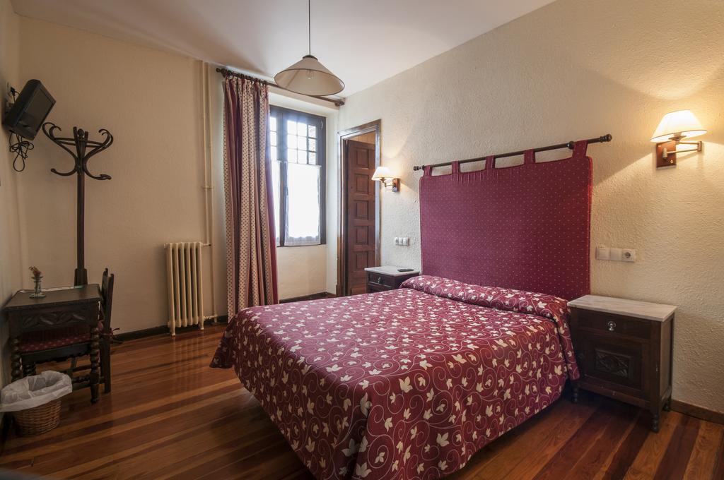 Hostal Ayestaran II Lekunberri Extérieur photo
